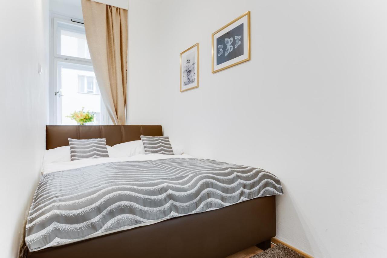 Exclusive Riverside Apartment In The Heart Of פראג מראה חיצוני תמונה