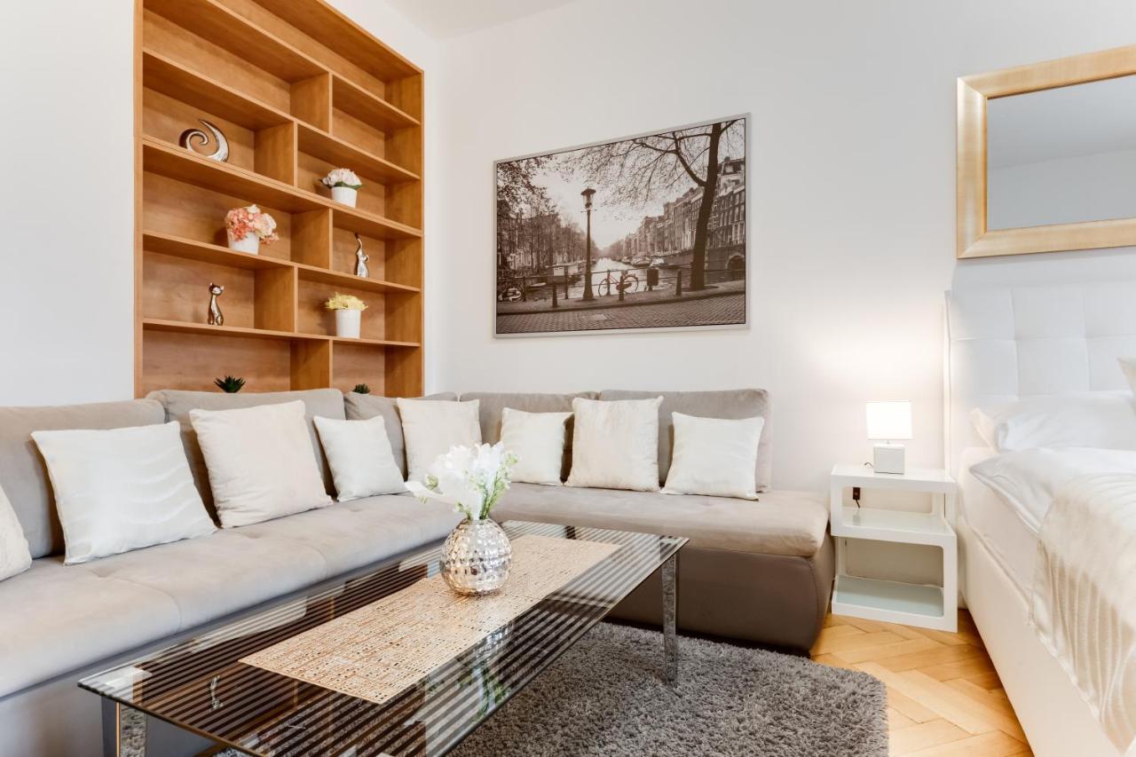 Exclusive Riverside Apartment In The Heart Of פראג מראה חיצוני תמונה